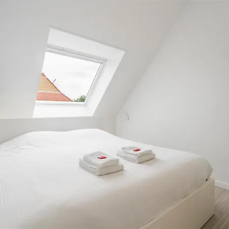 Apartment Cosy Living W Parking, Athletic Field, Playground, Bike Storage Koksijde
